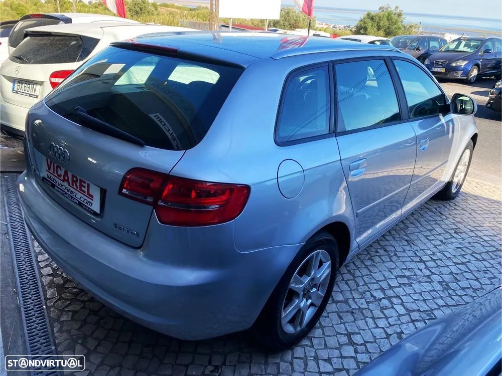 Audi A3 Sportback 1.6 TDI Attraction - 4