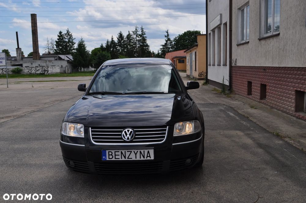 Volkswagen Passat 1.6 Comfortline - 2