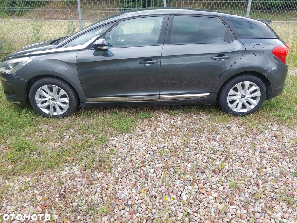 DS Automobiles DS 5 - 10