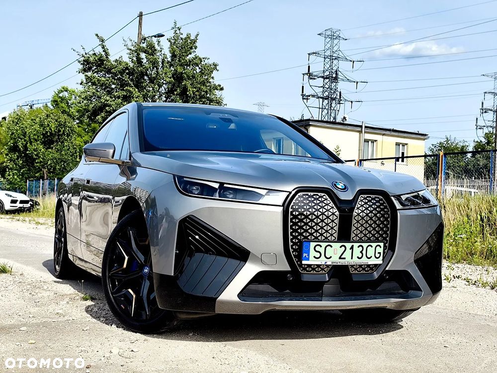 BMW iX xDrive40 76.6kWh Signature - 1