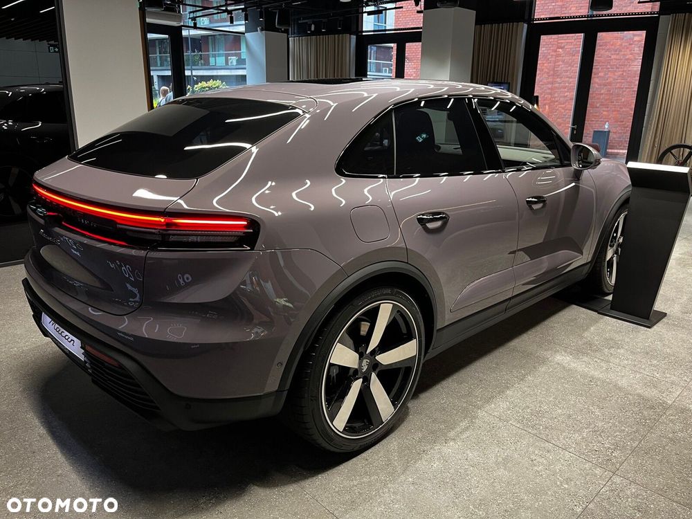 Porsche Macan - 8