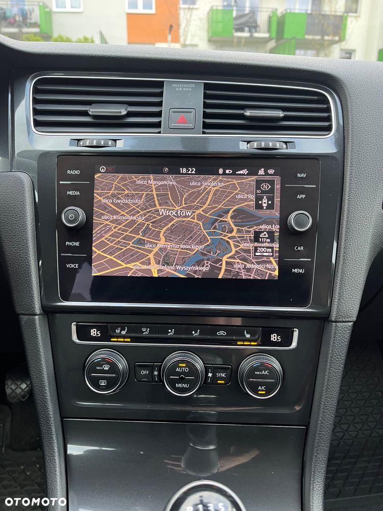 Volkswagen Golf 1.4 TSI BMT Highline - 28