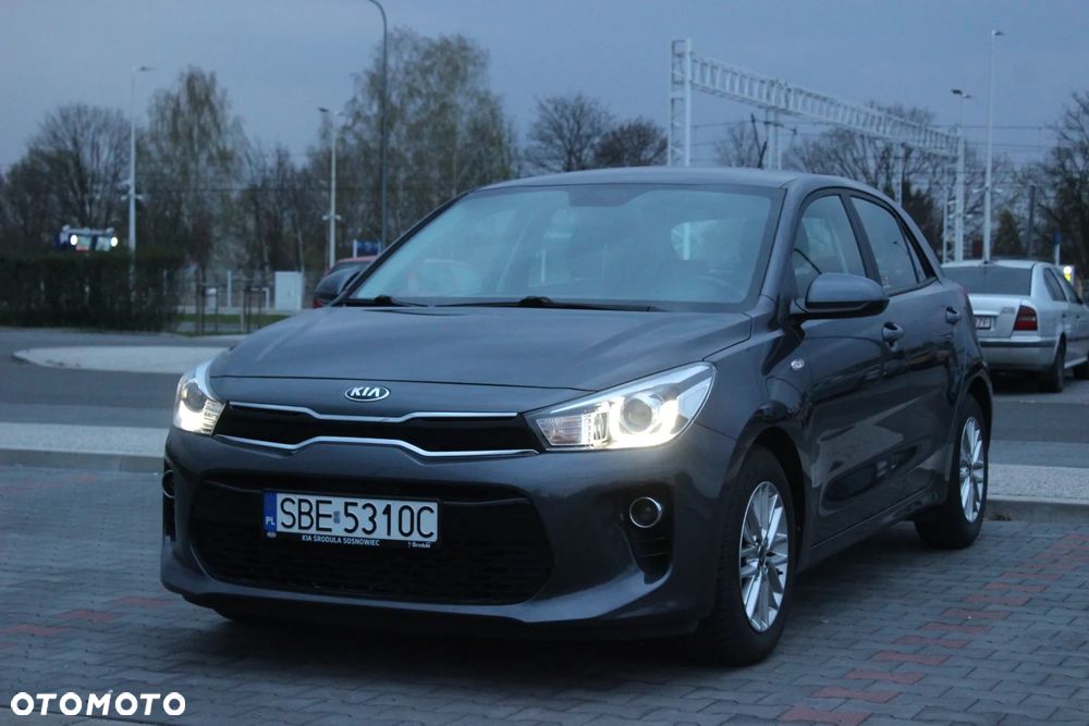 Kia Rio 1.2 L - 9