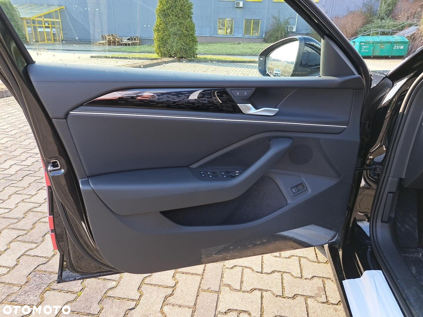 Volkswagen Passat 2.0 TDI SCR 4Mot Elegance DSG - 10