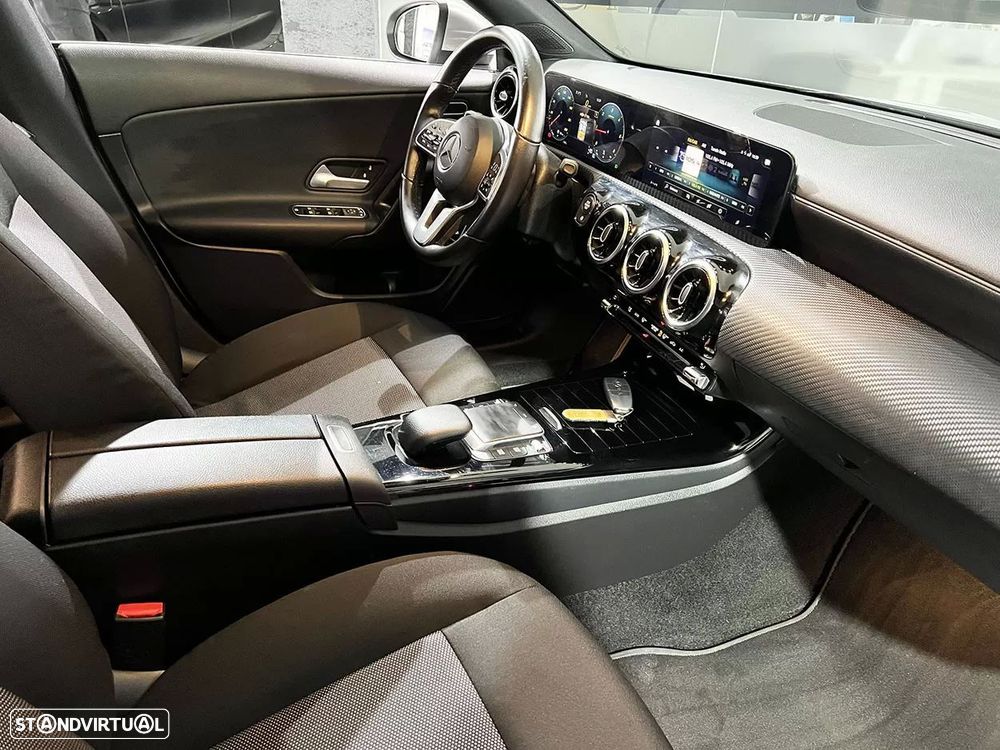 Mercedes-Benz CLA 180 d Shooting Brake Business Solutions Aut. - 19