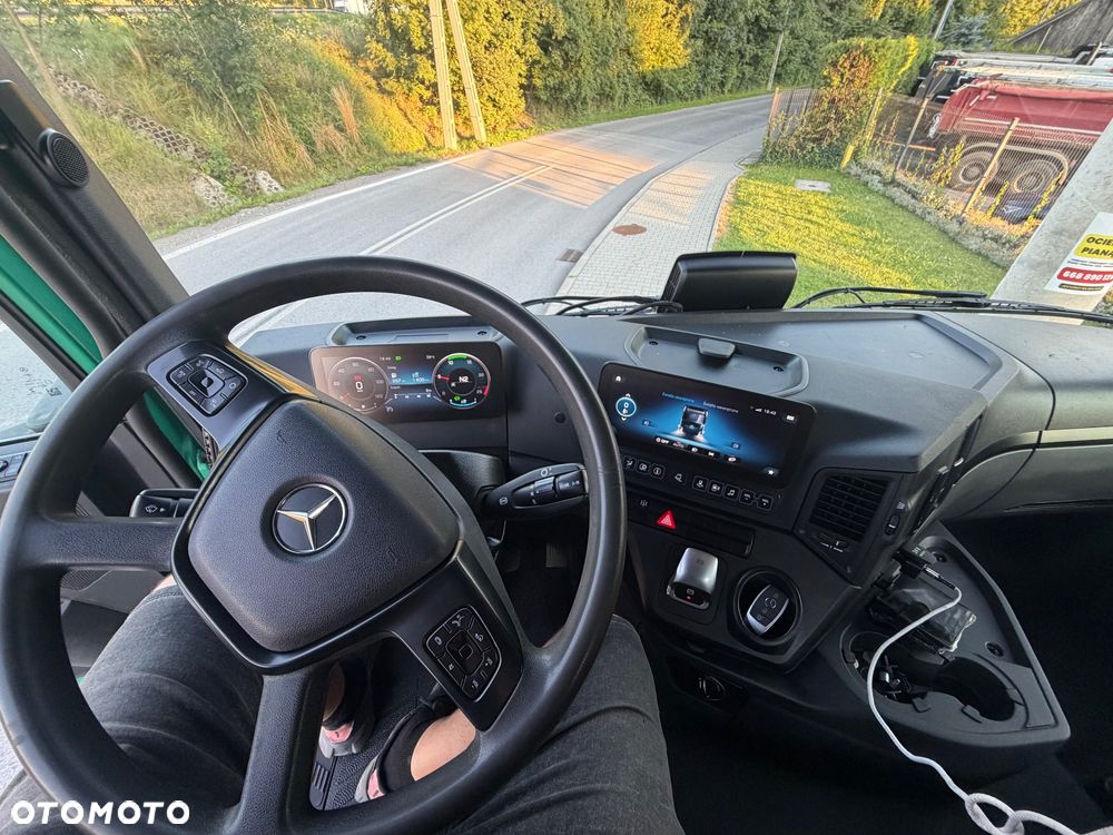 Mercedes-Benz Arocs 3245 - 7