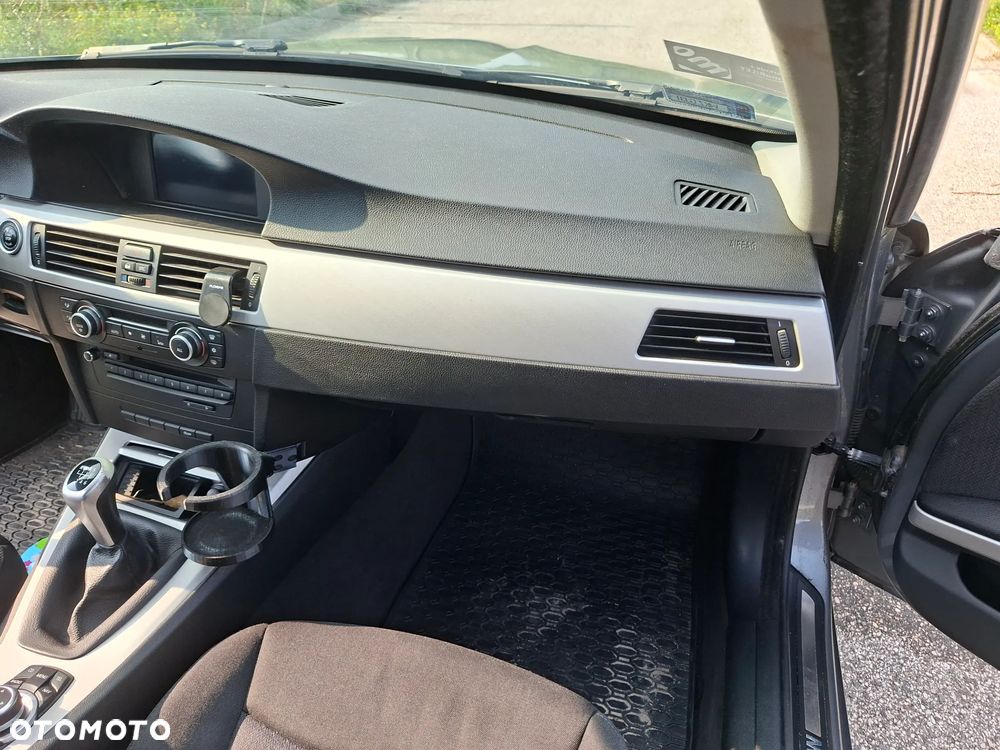 BMW Seria 3 - 15