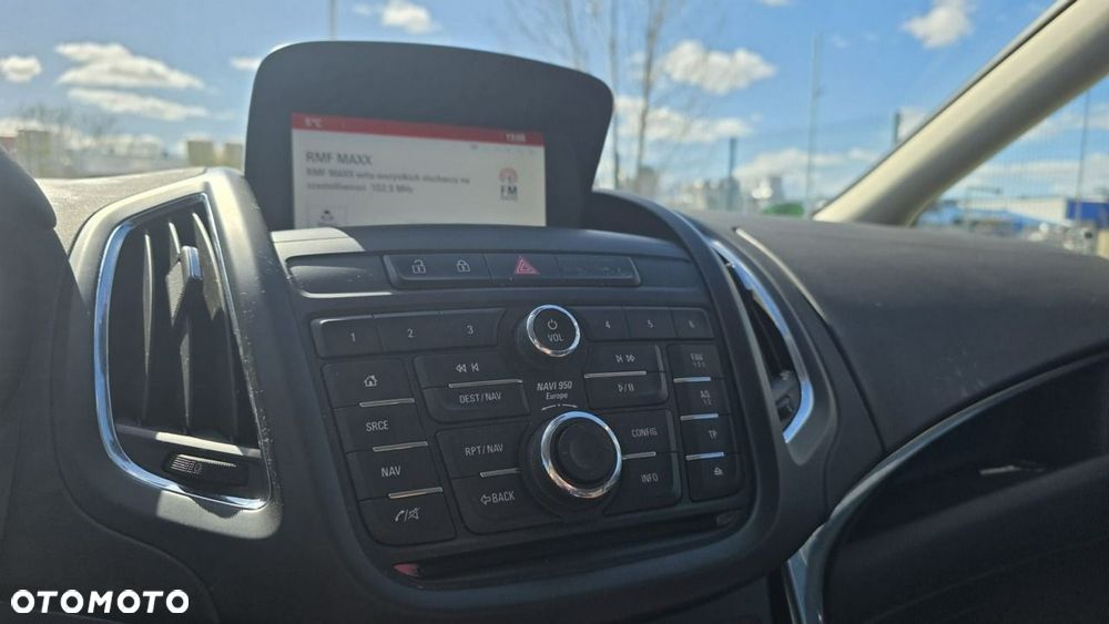 Opel Zafira - 11