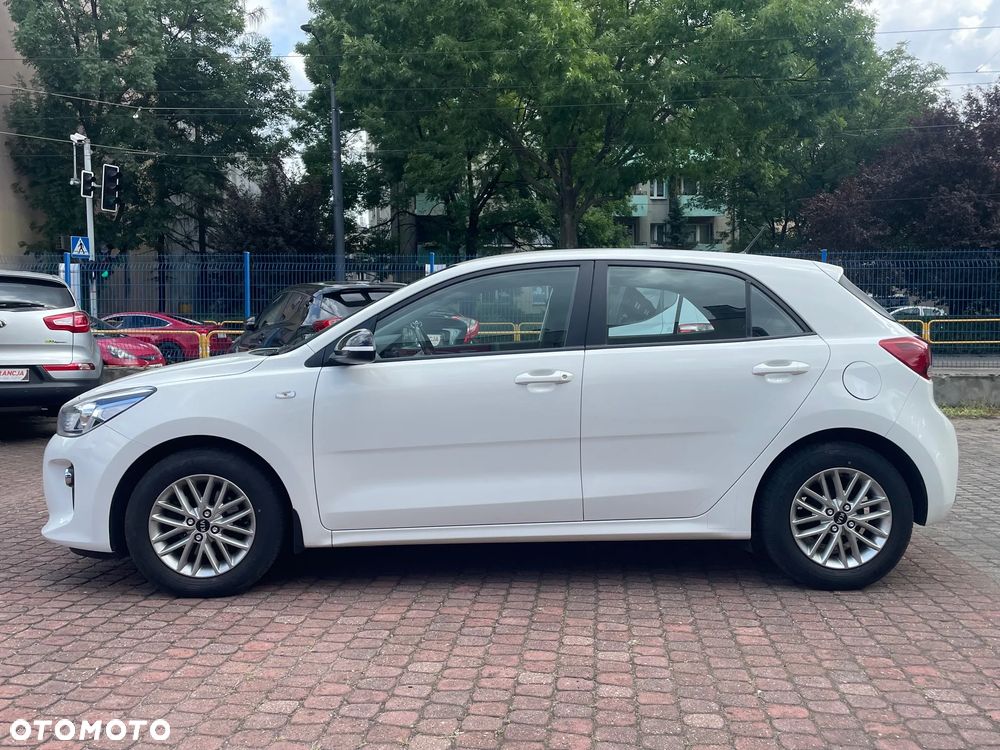 Kia Rio 1.2 L - 7