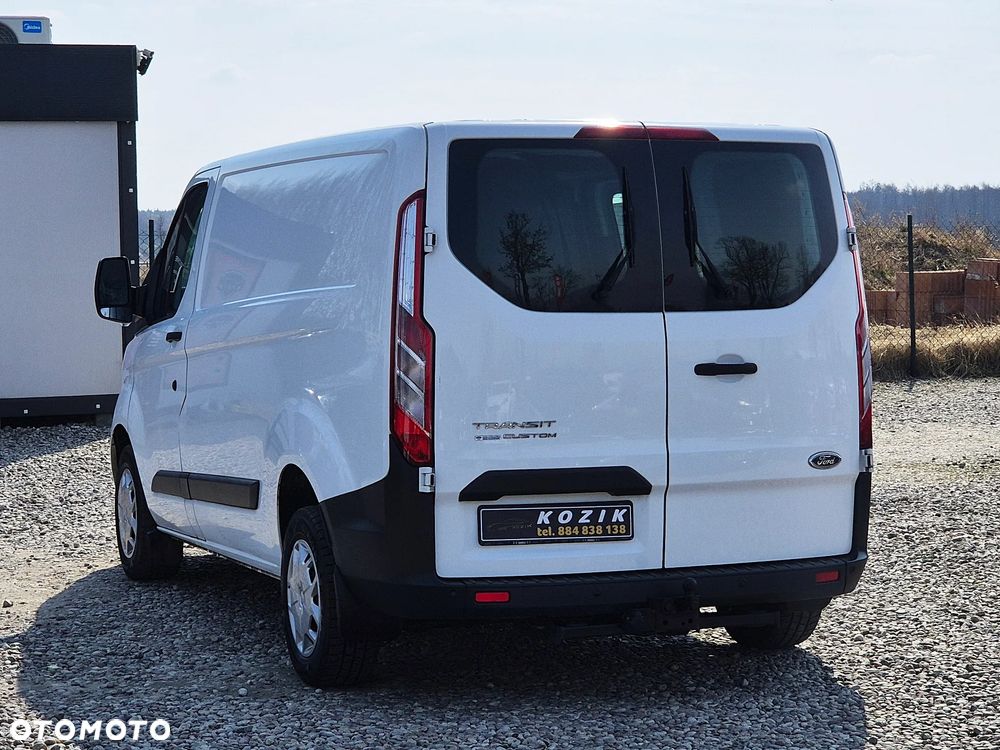 Ford TRANSIT CUSTOM - 8