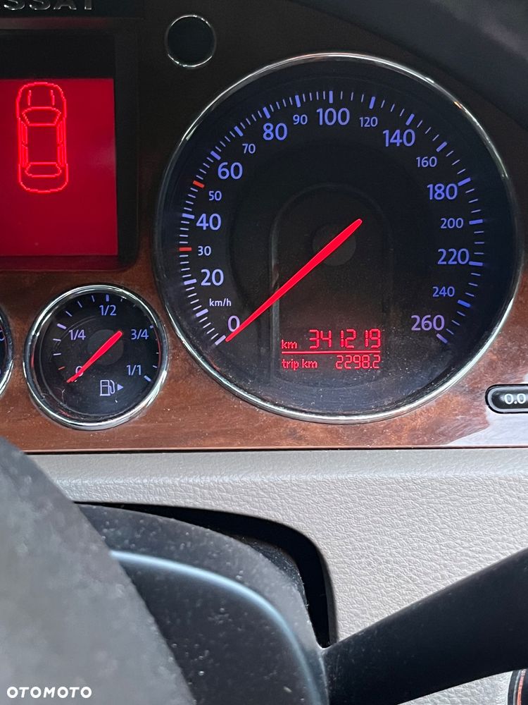 Volkswagen Passat 2.0 TDI DPF Comfortline - 12