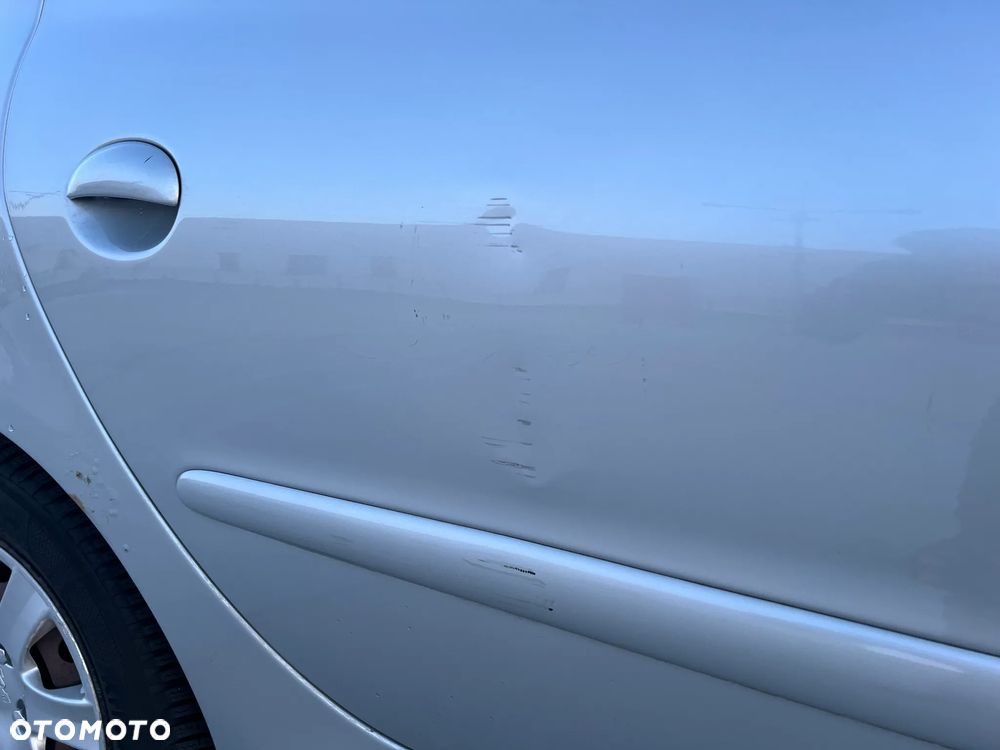 Peugeot 206 plus - 11