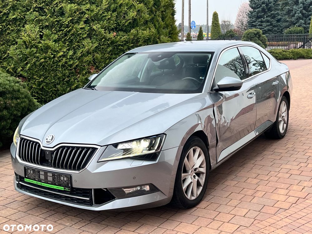 Skoda Superb 2.0 TDI Active DSG - 2