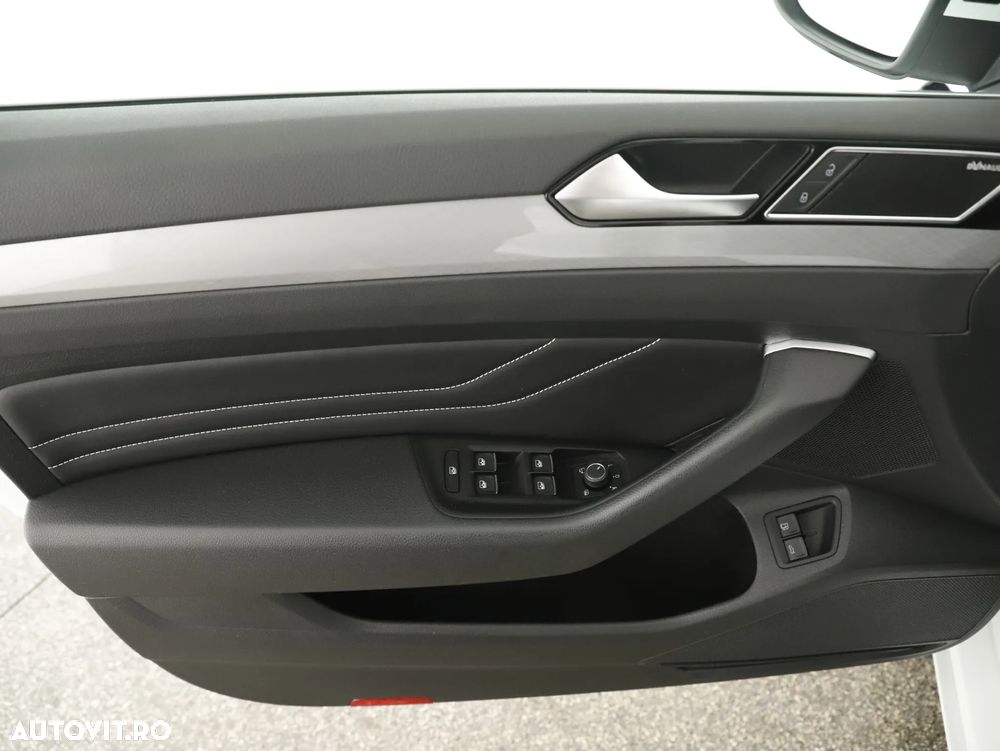 Volkswagen Passat Variant 1.4 TSI Plug-In-Hybrid DSG GTE - 22