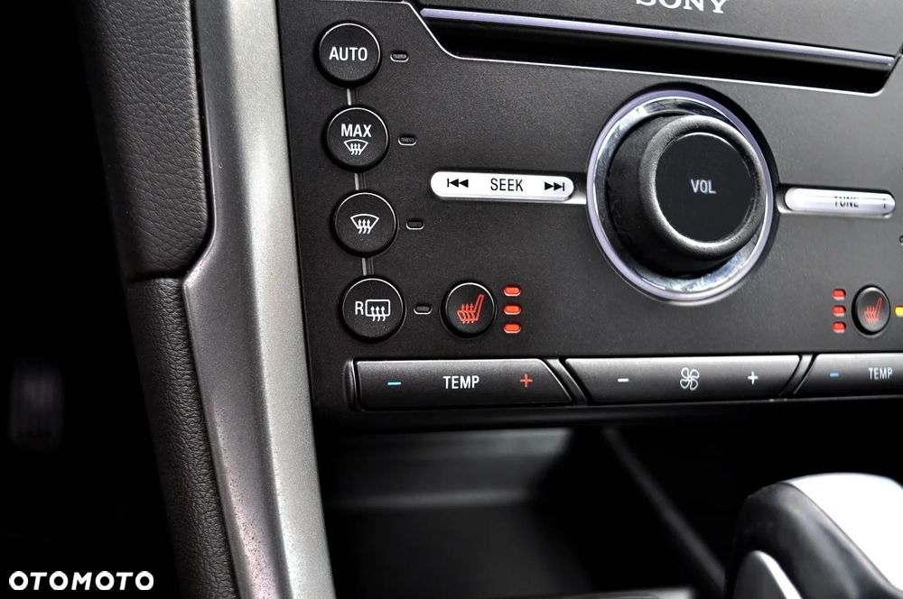 Ford Mondeo 2.0 TDCi Titanium PowerShift - 30