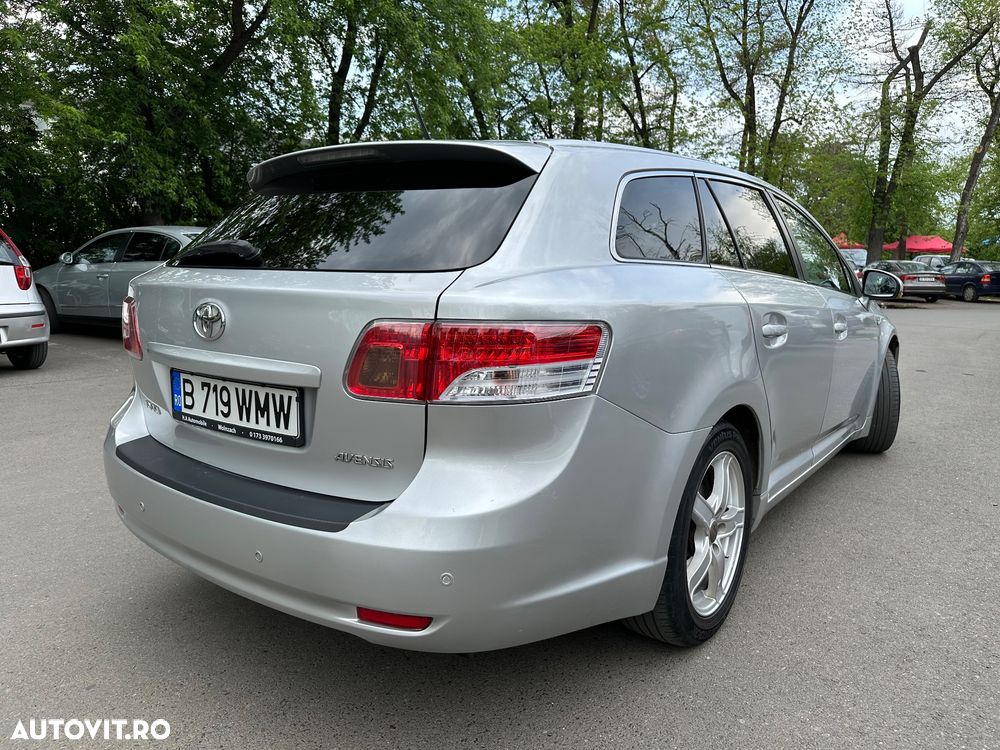 Toyota Avensis 2.2 D-CAT Aut. Elegance - 6
