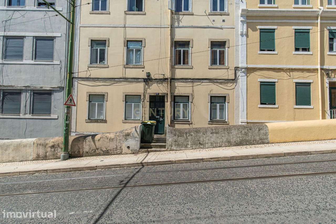 Apartamento T2 , na Rua da Aliança Operária  em Alcântara . - Grande imagem: 2/14
