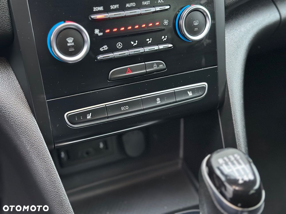 Renault Megane ENERGY TCe 130 INTENS - 26