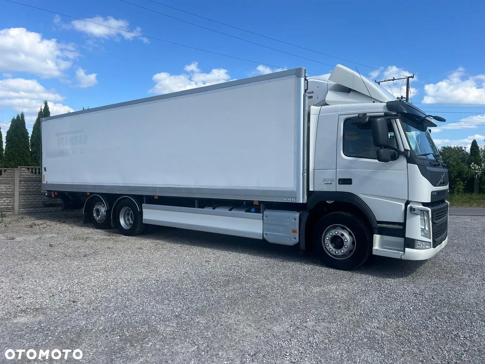 Volvo FM 370 / 6x2 / Chłodnia / Winda / - 15