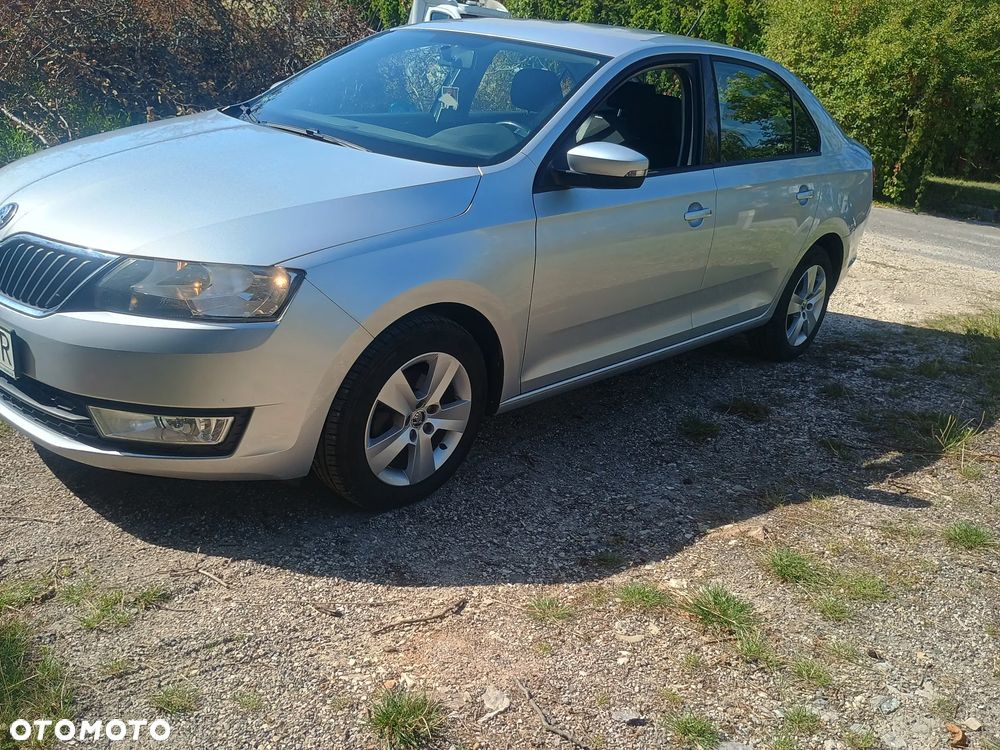 Skoda RAPID 1.2 TSI Style - 8