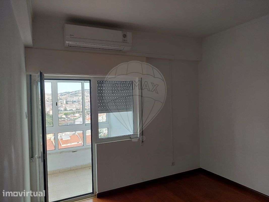 Apartamento T2 para arrendamento - Grande imagem: 2/7