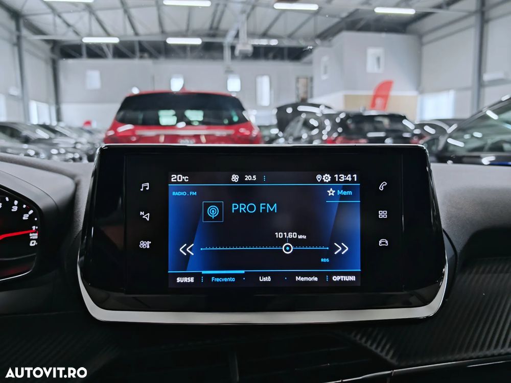 Peugeot 2008 PureTech 100 Allure - 18