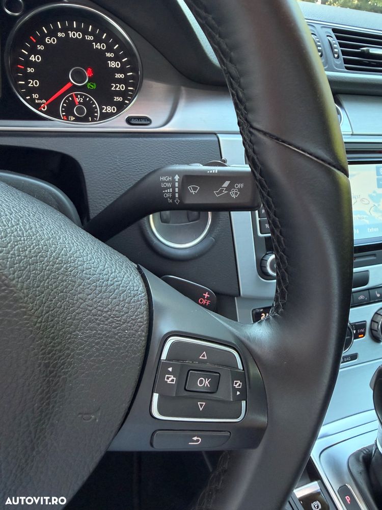 Volkswagen Passat CC 2.0 TDI DSG Exclusive - 27