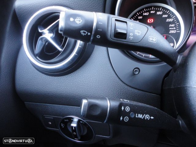 Mercedes-Benz CLA 180 d Shooting Brake Urban - 16