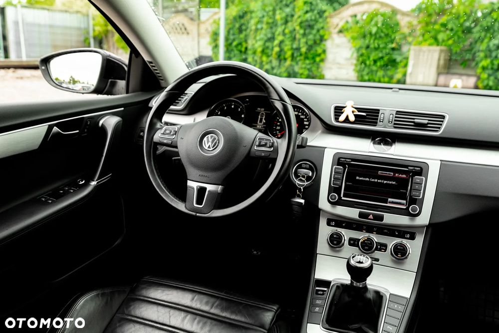 Volkswagen Passat Variant 2.0 TSI Highline - 28