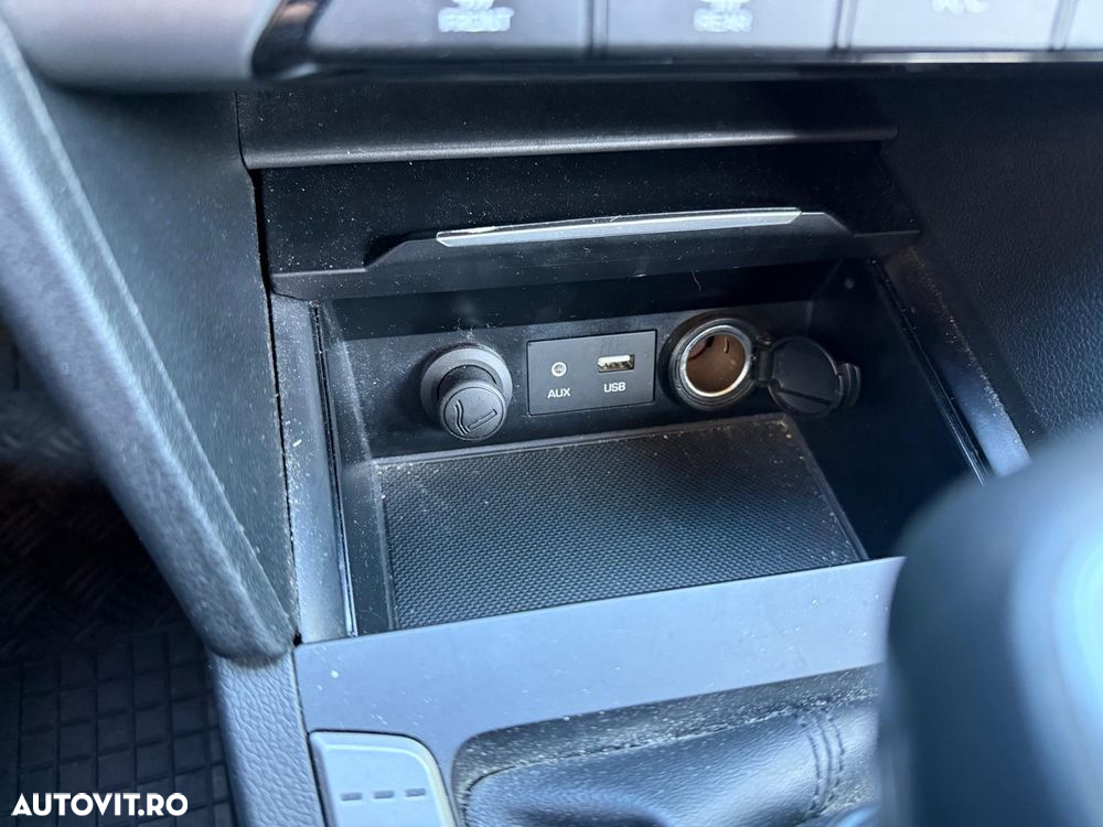 Hyundai Elantra 1.6 MPi Exclusive - 14