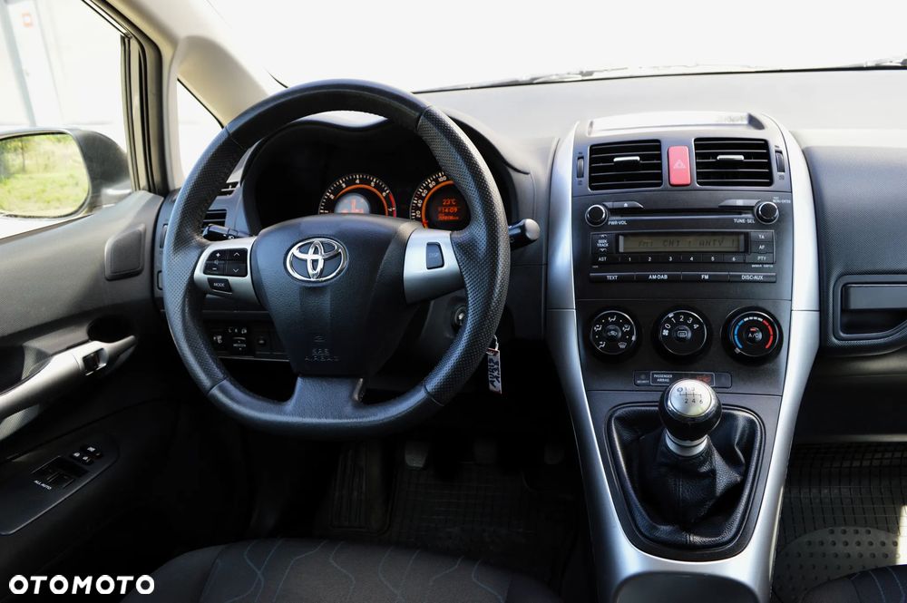 Toyota Auris 1.33 VVT-i Life Comfort - 9
