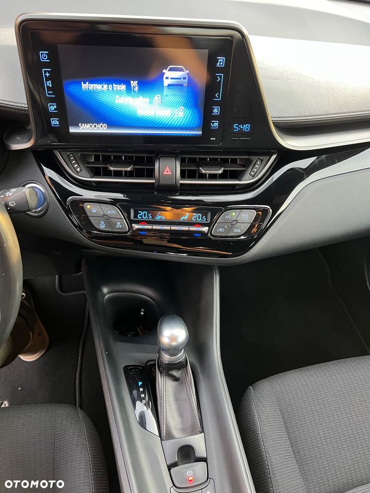 Toyota C-HR - 31