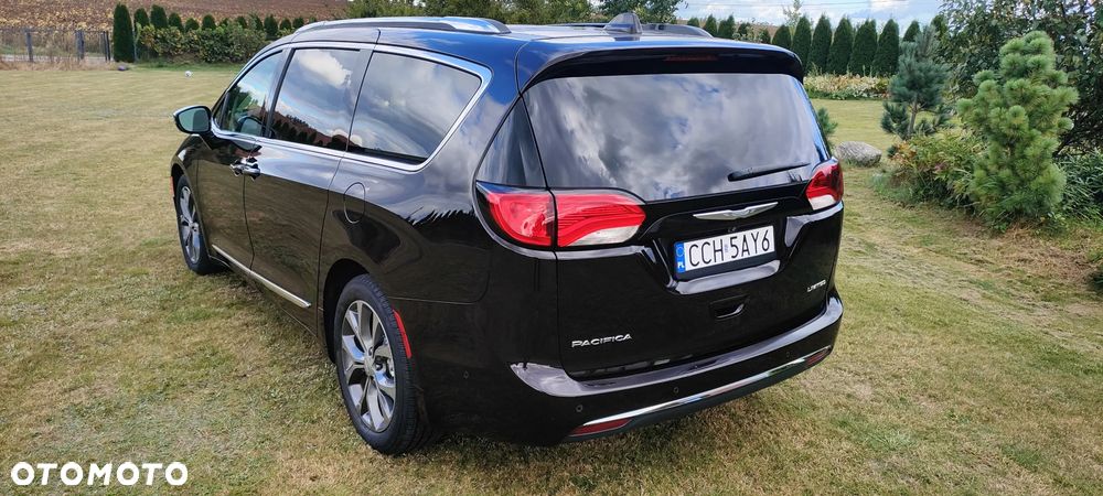 Chrysler Pacifica - 19