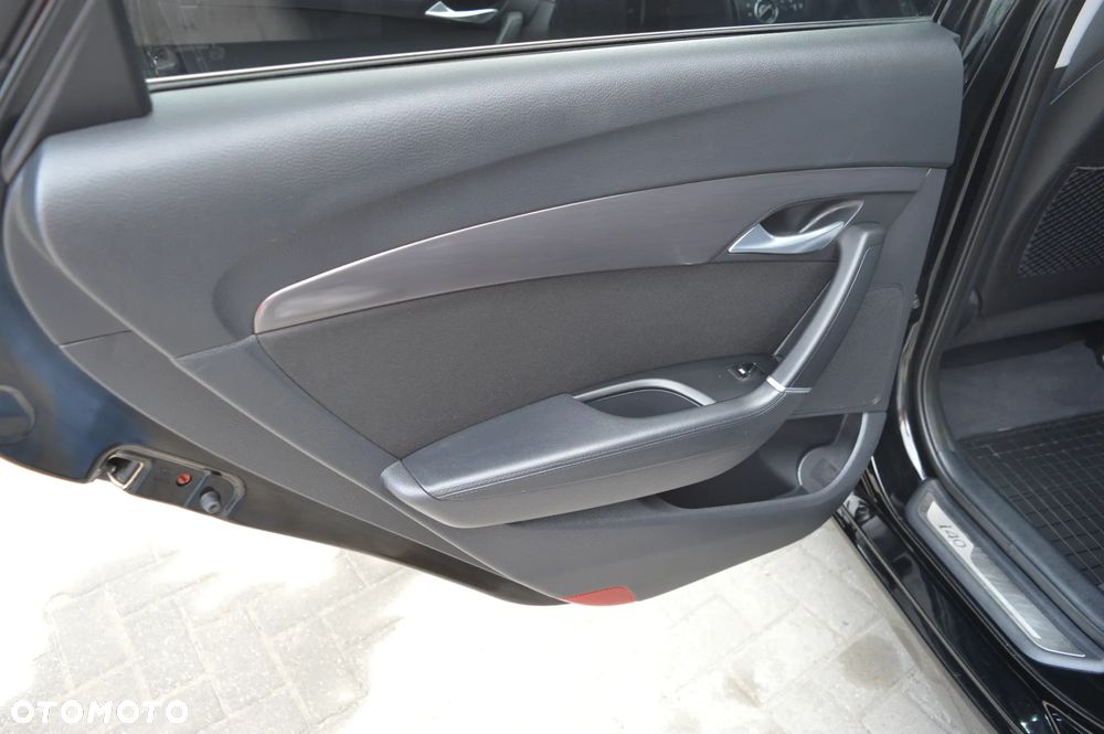Hyundai i40 Kombi blue 1.6 Family+ - 15
