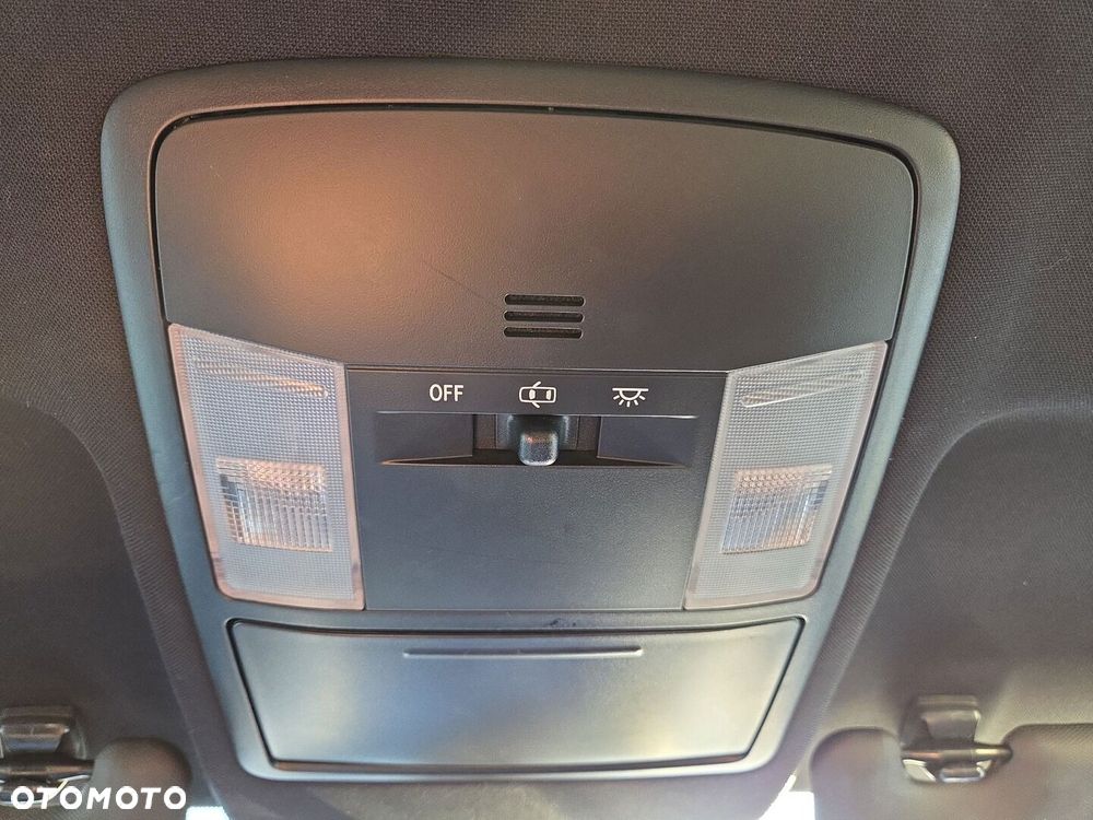 Toyota RAV4 Hybrid Prestige 4x4 - 25