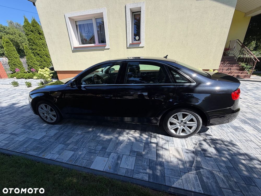 Audi A4 Limousine - 6