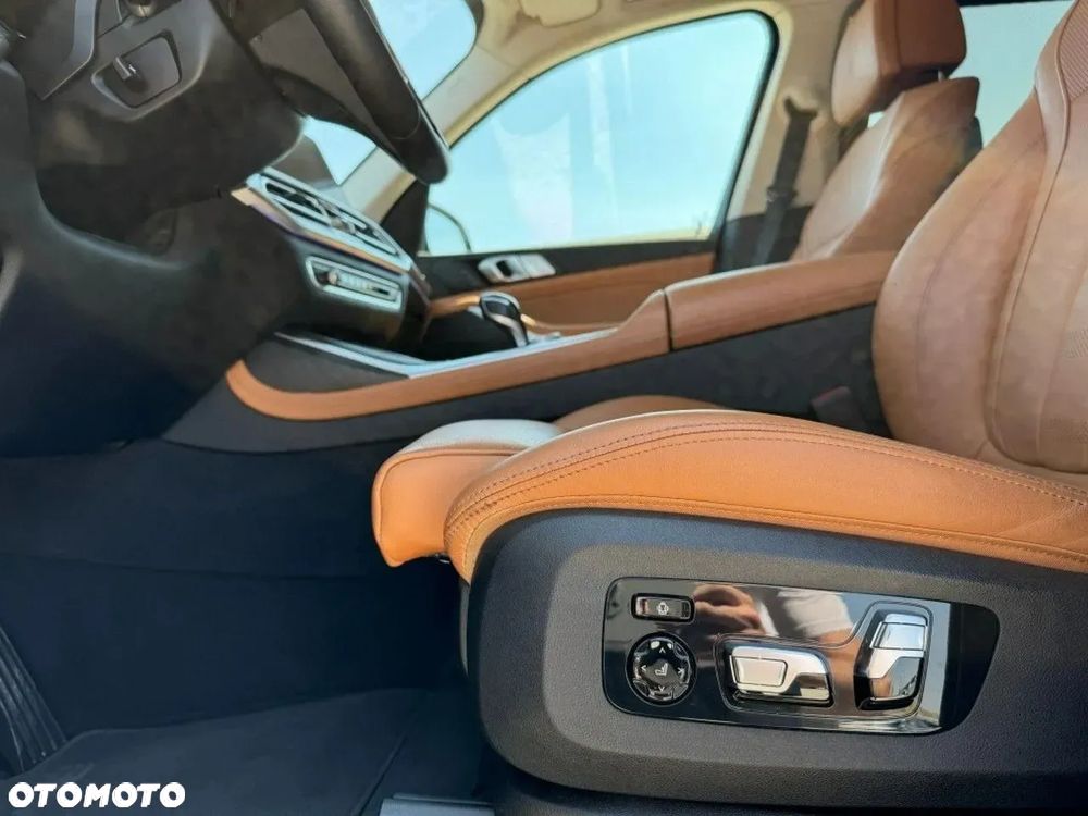 BMW X7 xDrive40i - 14