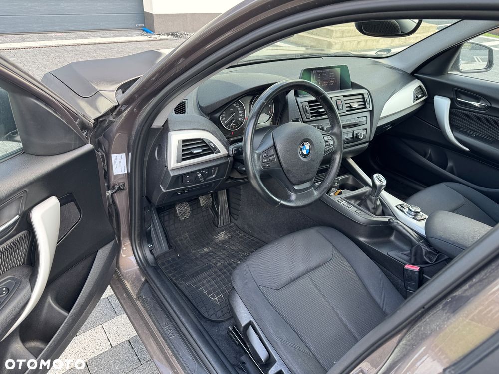 BMW Seria 1 116d - 15