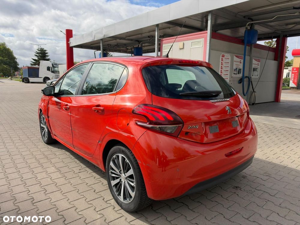 Peugeot 208 1.2 VTi Allure - 5