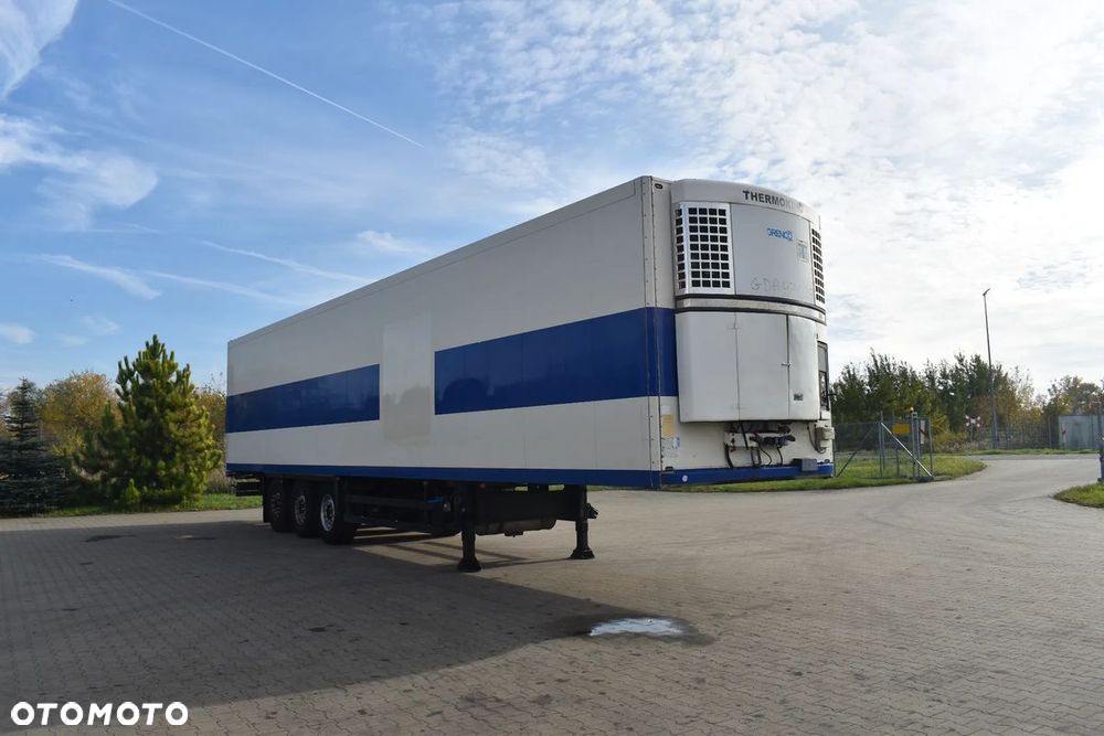 Schmitz Cargobull SKO 24 - 11