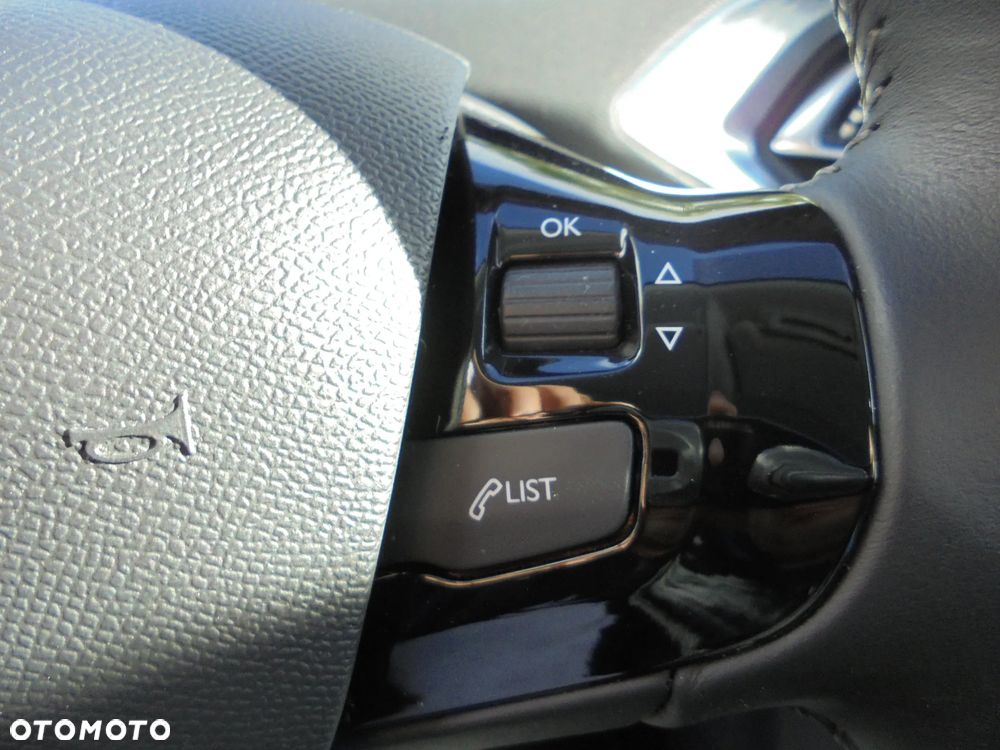 Peugeot 308 BlueHDi 130 Allure Pack - 22