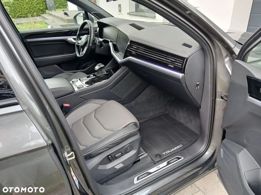 Volkswagen Touareg 3.0 V6 TDI 4Motion R-Line - 16