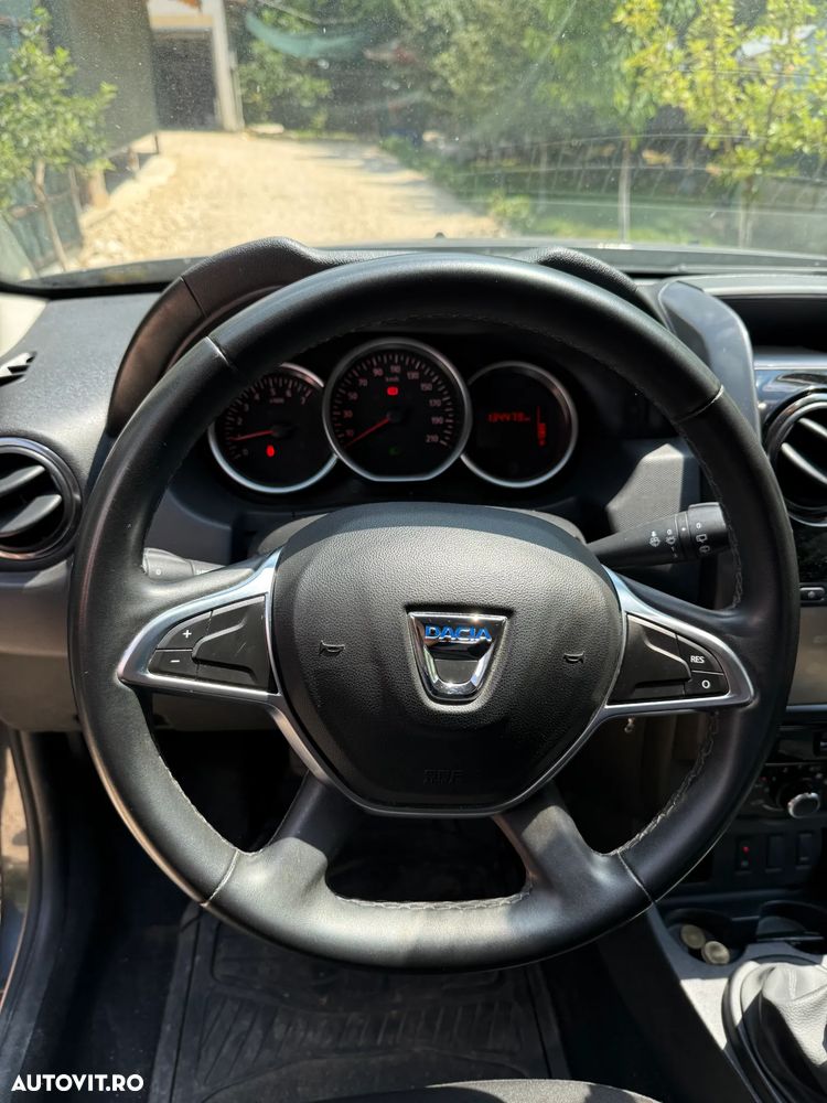 Dacia Duster 1.2 TCe Prestige jante 16" - 17