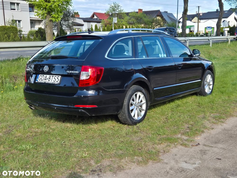Skoda Superb 2.0 TDI Ambition DSG - 36