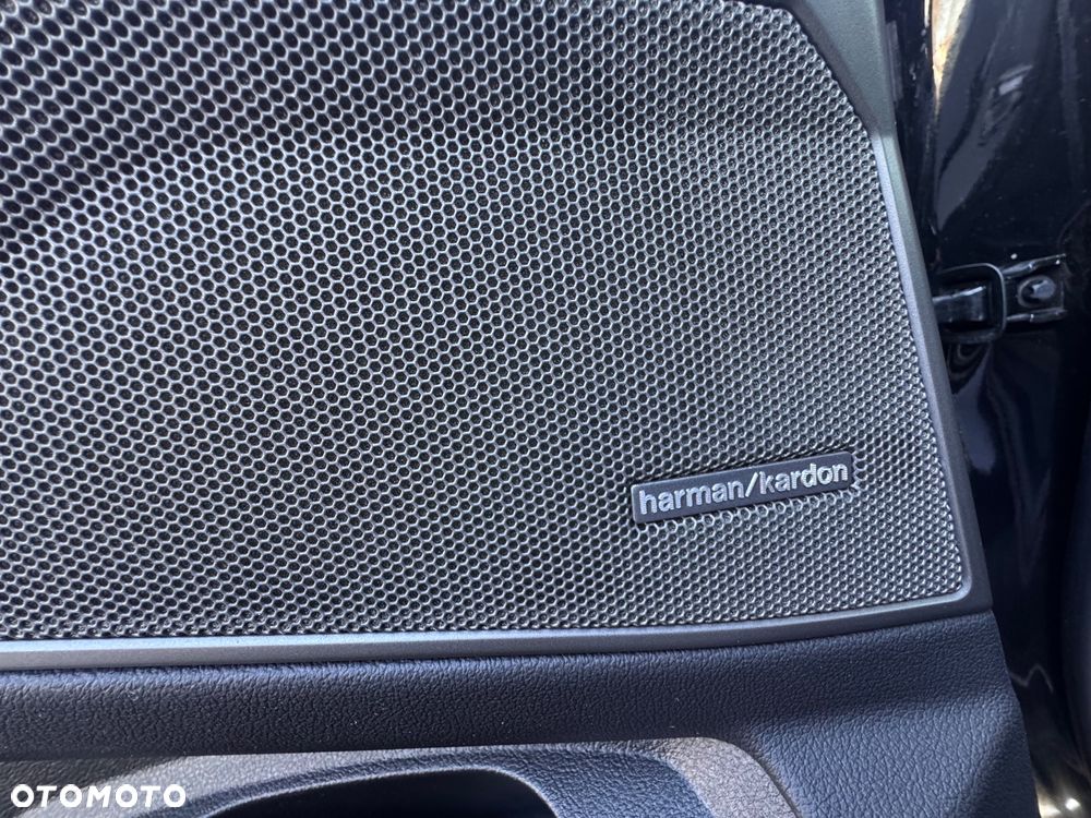 BMW Seria 3 320i xDrive M Sport - 21