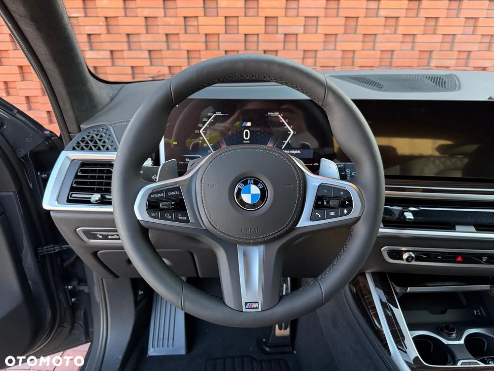 BMW X7 - 21