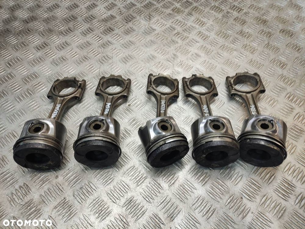 TŁOK + KORBOWÓD VOLVO S80 I  S80 I S60 XC90 V70 D5244T2 VOLVO 2.4 D5 - 1