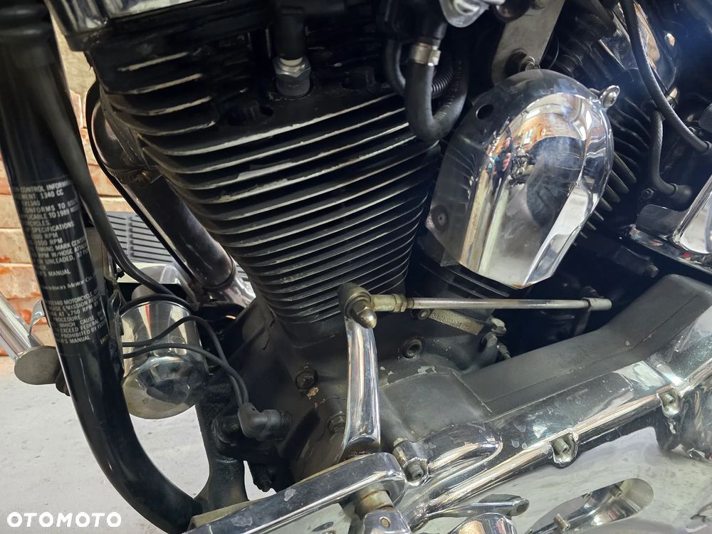 Harley-Davidson Softail Heritage Classic - 23