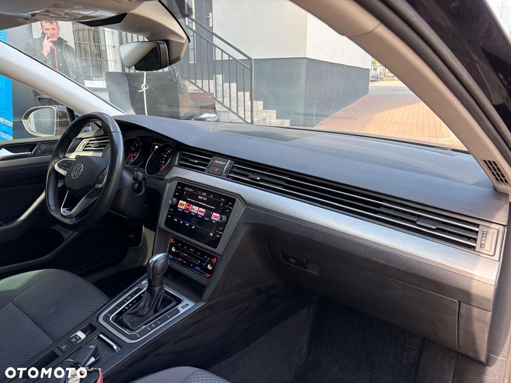 Volkswagen Passat 1.5 TSI EVO Elegance DSG - 16