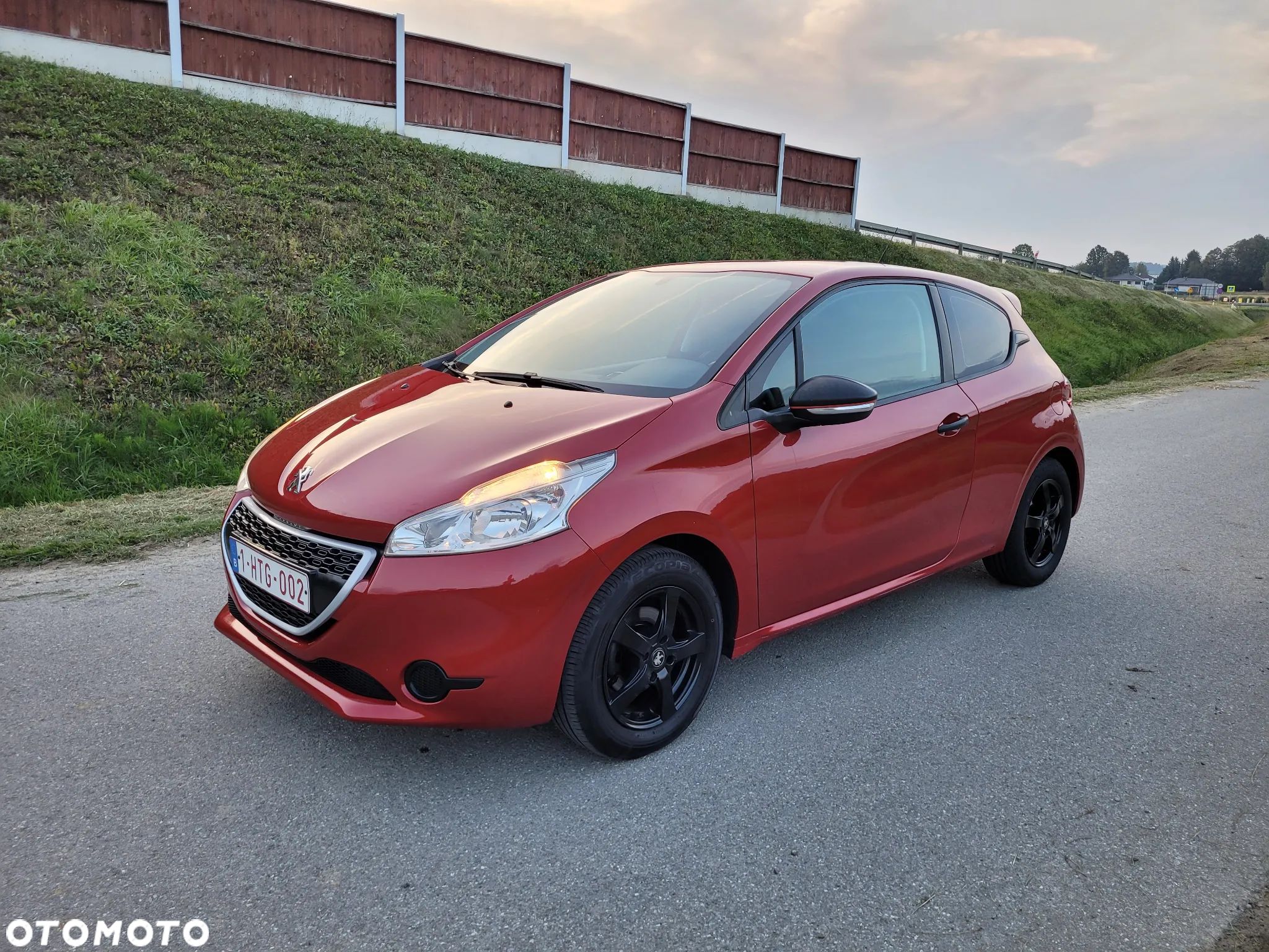 Peugeot 208 1.2 PureTech Active - 1
